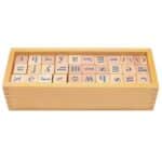 alfabeto de madera en dados montessori