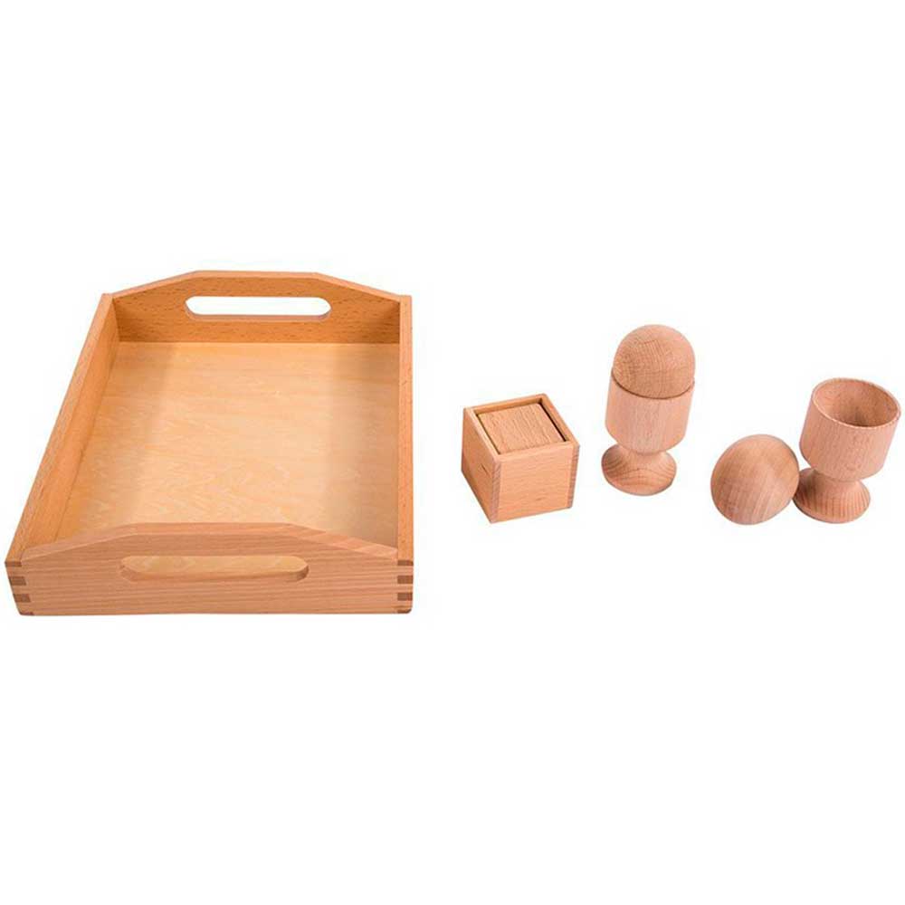 Bandeja con objetos de madera en 3D Bandeja con objetos de madera en 3D
