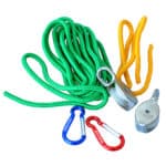 Conjunto de poleas con cuerdas y mosquetones