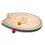 tabla de surf de equilibrio con 5 bolas de diferentes tamaños para hacerlas rodar por la misma