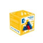 Juego de planificación k3 con piezas de madera de colores para construir en pirámide