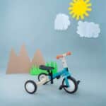 Transformación del triciclo Gyro en bicicleta con pedales para niños mayores.