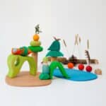 20 piezas de madera para crear minimundos en tonos verdes de la primavera