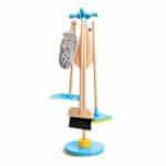 set de limpieza con escoba, plumero, mopa, recogedor hape