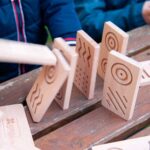 Dominó de madera sensorial táctil con 28 piezas con hendidura