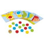 Tarjetas con dibujos de animales con fichas de colores para colocar.