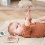 Porta tarjetas de contrastes para bebés