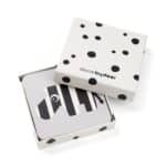 Caja abierta de las Tarjetas reversibles de contrastes para bebés