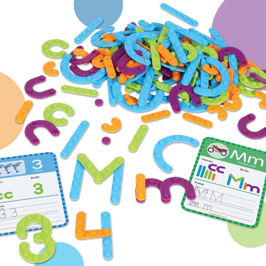 Set de clase con piezas para construir letras y números con tarjetas