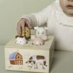 Bebé pulsando la gallina del Pop up animales Pequeña granja de Little Dutch