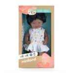 Muñeca niña africana de 38 cm de Miniland en su caja