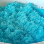 Masa moldeable y viscosa de gelatina azul de Gelli para mesas sensoriales y de experimentación