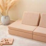 Foto detalle del Sofá módulos infantil Teddy Beige en una estancia acogedora