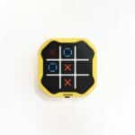imagen de un partida del Juego interactivo 3 en raya Tic Tac Toe Bolt de Giiker