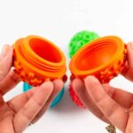 Imagen de una esfera abierta de Esferas con texturas para plastilina