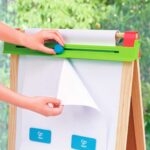 imagen de los detalles de la Pizarra caballete de pintura regulable en altura de Hape