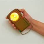 imagen de la Linterna con código Morse de Kikkerland con luz cálida