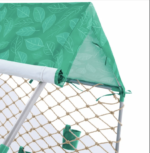 imagen del toldo de la Cabaña con arenero de madera Sandbox de Hape