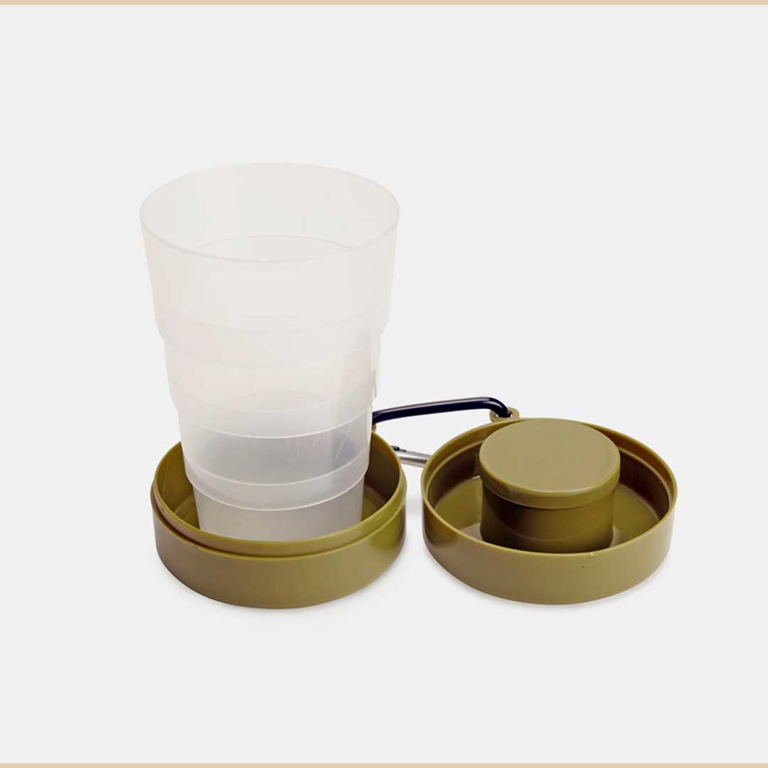 Vaso plegable con compartimento de Kikkerland imagen del Vaso plegable con compartimento de Kikkerland
