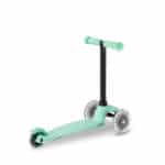 imagen del Patinete Mini Micro 4 en 1 Deluxe LED Verde Menta en modo patinete pequeño