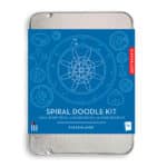 imagen del packaging del Kit de dibujo arte en espiral mandalas de Kikkerland
