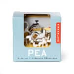imagen del packaging del Robot de cuerda Pea Criatura Mecánica de Kikkerland