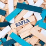 imagen de las piezas del Juego Kapla 200 piezas Barril Invierno