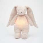 imagen de portada del Peluche conejo Moonie con luz y sonidos rosa
