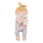 imagen de la Bebé Julia muñeca blandita de Little Dutch con su biberón y su peluche