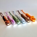 imagen del las 6 linternas de silicona recargables modelos perro, unicornio, cocodrilo, delfín, zorro y león