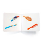 imagen de las páginas del Libro de fotografías Cosas del Baño de Nowordbooks