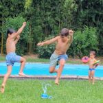 Ballena aspersor de agua para juegos de exterior - Imagen 2