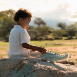 Imagen de atrás de Peluche cocodrilo Safari Friends de Little Dutch