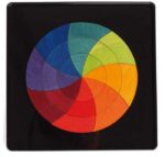 Puzzle magnético Goethe ordenado en círculo según los colores del arcoíris